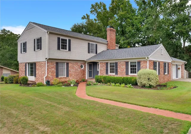 Photo 1 of Single family home for sale at 1213 Northampton Rd, Anderson, SC 29621 | MLS# 20306461 | Listing updated on 2026-10-04