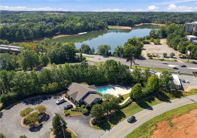 Photo 3 of Condo for sale at 636 Lookover Dr, Anderson, SC 29621 | MLS# 20306293 | Listing updated on 2026-10-02