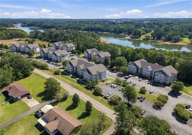 Listing Photo 5 - Condo for sale in building located at 636 Lookover Dr, Anderson, SC 29621
