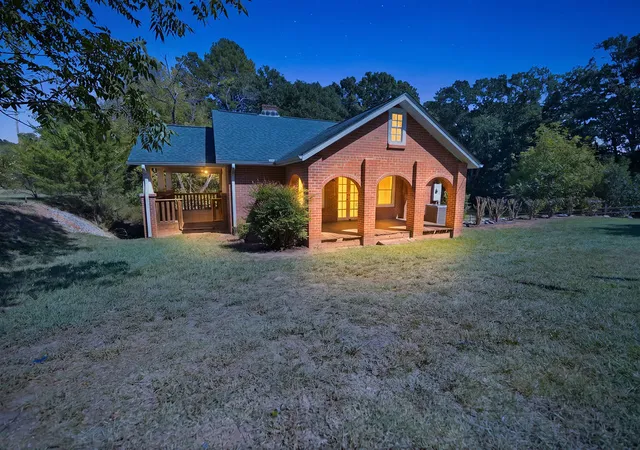 Single family home for sale at 403 S Pew St, Westminster, SC 29693 | MLS# 20306879