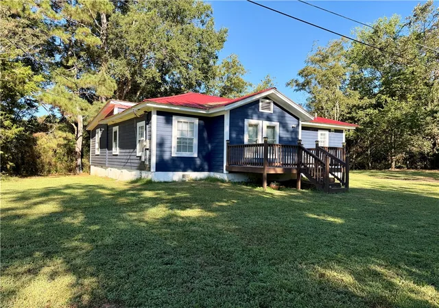Photo 3 of Single family home for sale at 242 Taylor Town Rd, Abbeville, SC 29620 | MLS# 20306745 | Listing updated on 2026-10-10