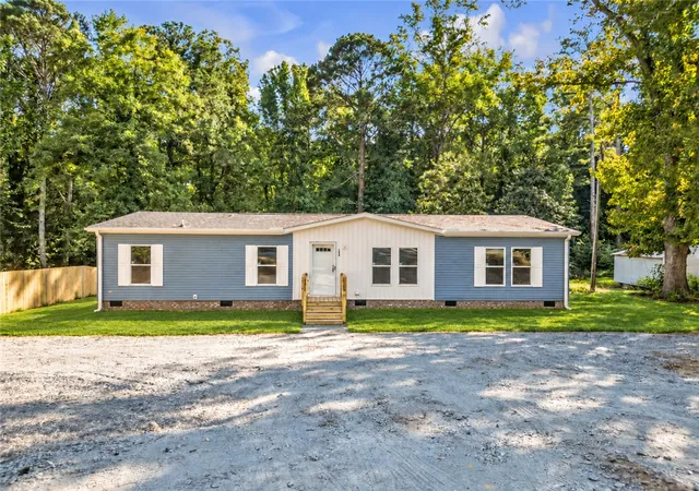 Photo 1 of Manufactured home for sale at 108 Parkview Rd, Iva, SC 29655 | MLS# 20306800 | Listing updated on 2026-10-09