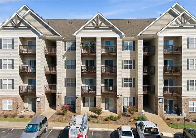 Photo 1 of Condo for sale at 325 Lookover Dr, Anderson, SC 29621 | MLS# 20306889 | Listing updated on 2026-10-06