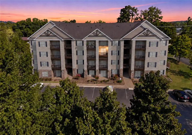 Photo 2 of Condo for sale at 325 Lookover Dr, Anderson, SC 29621 | MLS# 20306889 | Listing updated on 2026-10-06