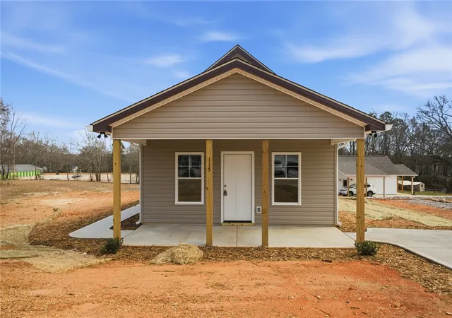 Photo 2 of Single family home for sale at 115 Riley St, Westminster, SC 29693 | MLS# 20306812 | Listing updated on 2026-10-02