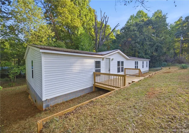 Photo 1 of Manufactured home for sale at 222 Sandi Cir, Pendleton, SC 29670 | MLS# 20306912 | Listing updated on 2026-10-05