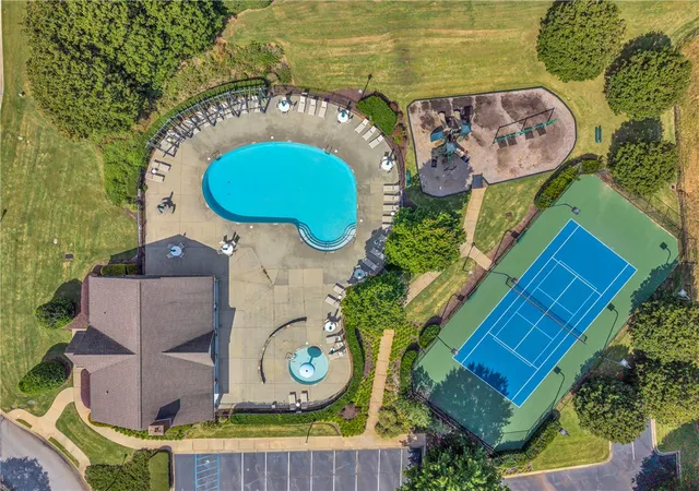 Photo 3 of Townhouse for sale at 3 Everleigh Ct, Simpsonville, SC 29681 | MLS# 20306926 | Listing updated on 2026-10-25