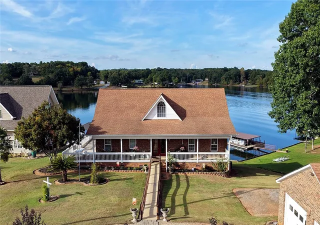 Single family home for sale at 417 Mcgill Cir, Iva, SC 29655 | MLS# 20306822