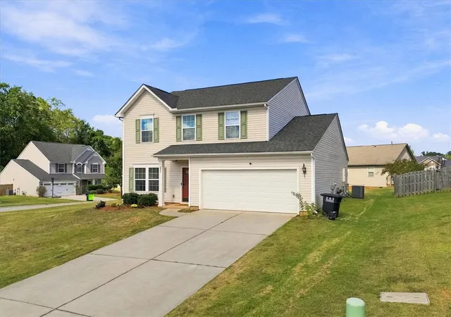 Photo 2 of Single family home for sale at 201 Picketts Ml Dr, Piedmont, SC 29673 | MLS# 20306440 | Listing updated on 2026-10-24