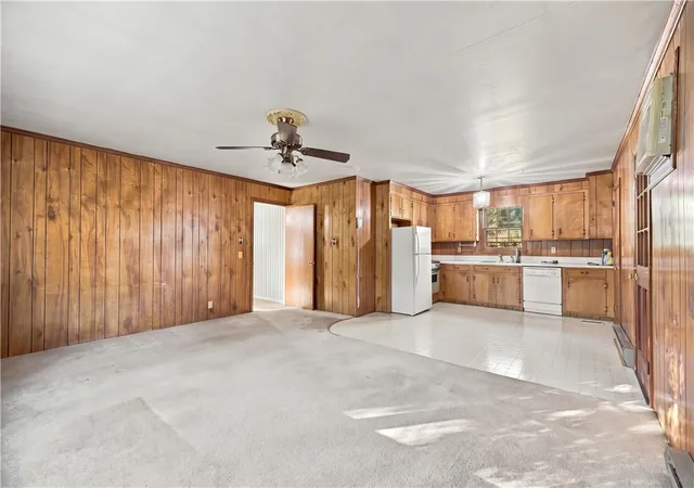 Photo 4 of Single family home for sale at 404 Forest Hills Dr, Williamston, SC 29697 | MLS# 20306920 | Listing updated on 2026-10-04
