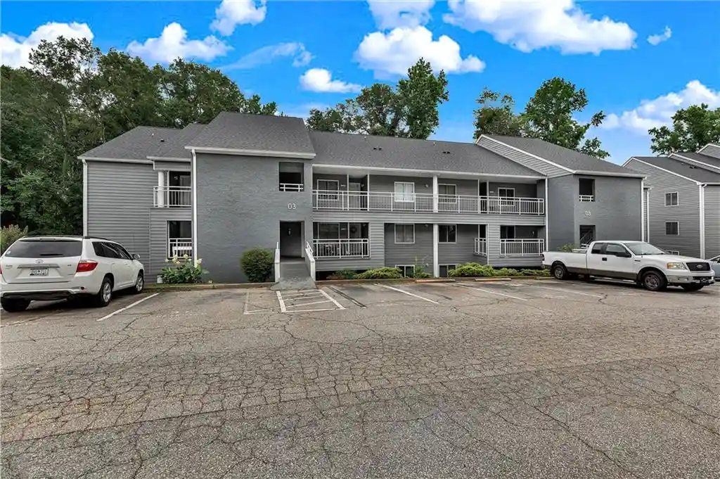 Listing Photo 1 - Condo for sale in 312 Northlake Dr located at 312 Northlake Dr, Anderson, SC 29625 - Unit 312 Northlake Dr