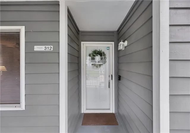 Photo 2 of Condo for sale at 312 Northlake Dr, Anderson, SC 29625 | MLS# 20306963 | Listing updated on 2026-10-10