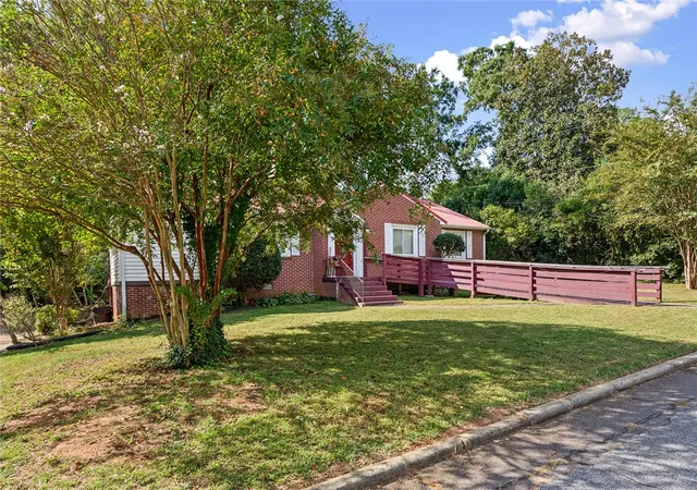 Photo 3 of Single family home for sale at 2028 Moultrie Sq, Anderson, SC 29621 | MLS# 20306973 | Listing updated on 2026-10-11
