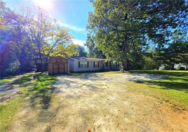 Photo 1 of Manufactured home for sale at 165 Dixon St, Westminster, SC 29693 | MLS# 20306746 | Listing updated on 2026-10-06