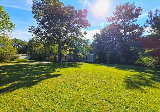 Photo 2 of Manufactured home for sale at 165 Dixon St, Westminster, SC 29693 | MLS# 20306746 | Listing updated on 2026-10-06