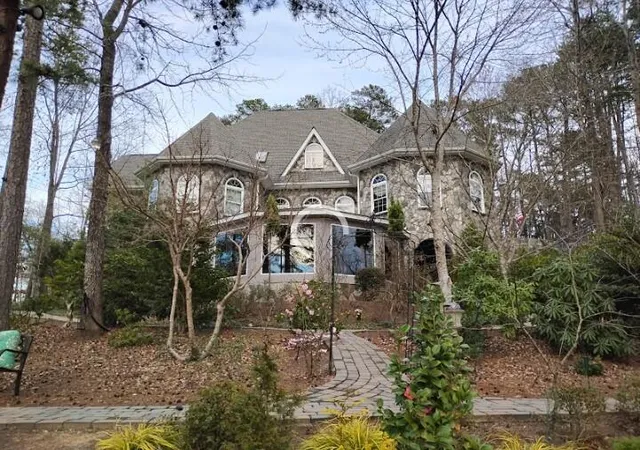 Photo 1 of Single family home for sale at 246 E Waters Edge Ln, West Union, SC 29696 | MLS# 20306999 | Listing updated on 2026-10-05