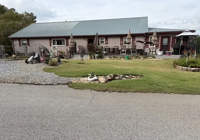 Single family home for sale at 68 Felker Cir, Iva, SC 29655 | MLS# 20307003