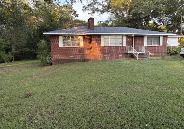 Single family home for sale at 600 W Broad St, Iva, SC 29655 | MLS# 20307004