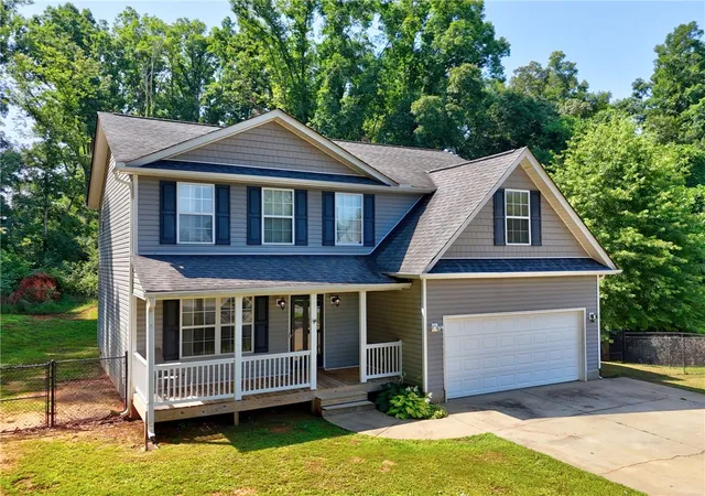 Photo 2 of Single family home for sale at 107 Lochenshire Pl, Belton, SC 29627 | MLS# 20307009 | Listing updated on 2026-10-25