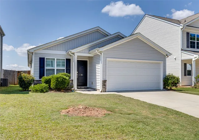 Photo 2 of Single family home for sale at 15 Chalet Ct, Anderson, SC 29621 | MLS# 20307008 | Listing updated on 2026-10-06