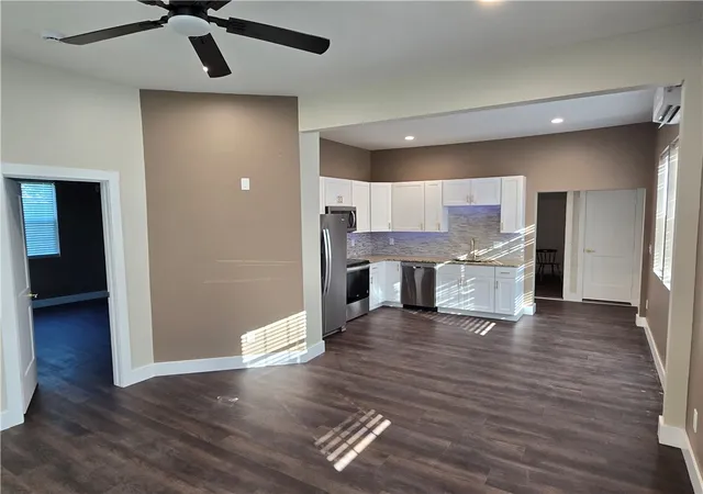 Photo 3 of Single family home for sale at 28 Ames St, Seneca, SC 29678 | MLS# 20307002 | Listing updated on 2026-10-06