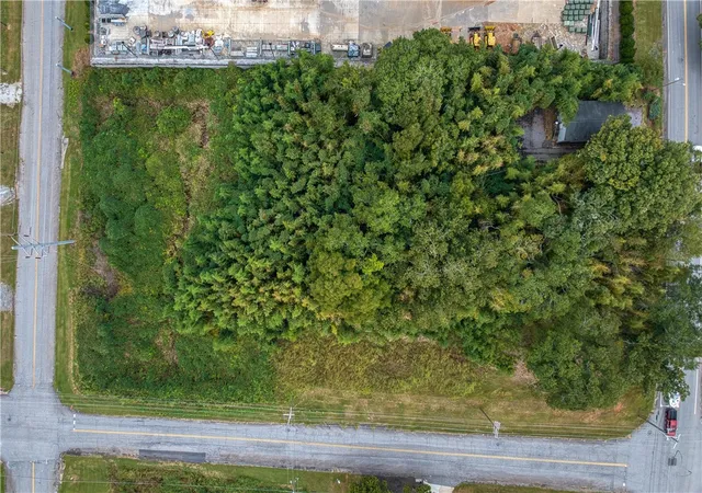 Photo 2 of Land for sale at 305 East N 2nd St, Seneca, SC 29678 | MLS# 20306957 | Listing updated on 2026-10-06
