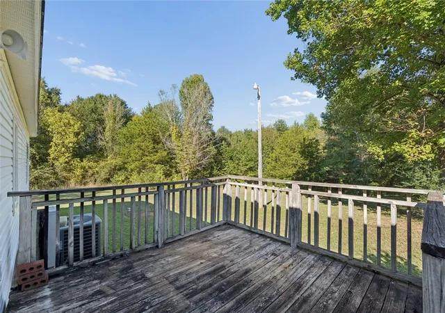 Photo 29 of Manufactured home for sale at 722 Pickens Dr, Pendleton, SC 29670 | MLS# 20306646 | Listing updated on 2026-10-10