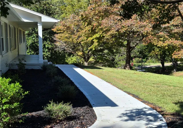 Photo 2 of Single family home for sale at 109 Woodbine Ter, Central, SC 29630 | MLS# 20307064 | Listing updated on 2026-10-07
