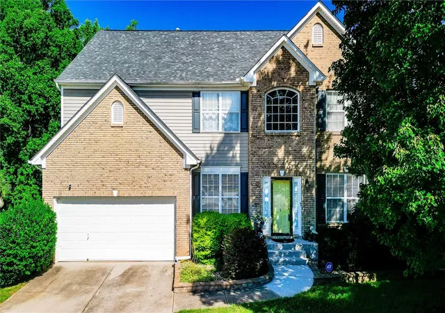 Photo 1 of Single family home for sale at 4 Ashwyn Ct, Simpsonville, SC 29680 | MLS# 20306738 | Listing updated on 2026-10-16