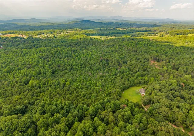 Photo 2 of House for sale at 2904 Walhalla Hwy, Six Mile, SC 29682 | MLS# 20307070 | Listing updated on 2026-10-07