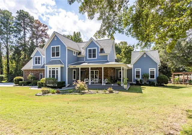 Photo 1 of Single family home for sale at 1504 Double Springs Rd, Townville, SC 29689 | MLS# 20307046 | Listing updated on 2026-10-07