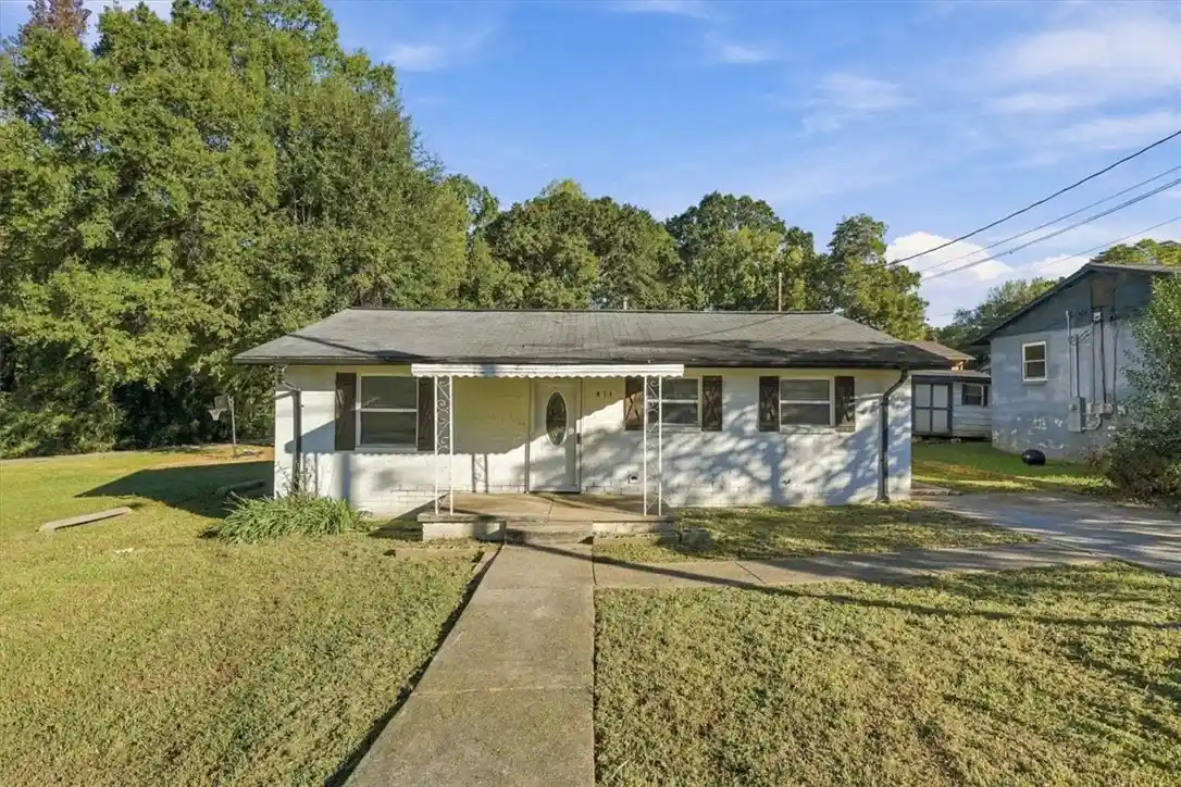 Photo 1 of Single family home for sale at 611 Gardner St, Gaffney, SC 29341 | MLS# 20308497 | Listing updated on 2026-10-24