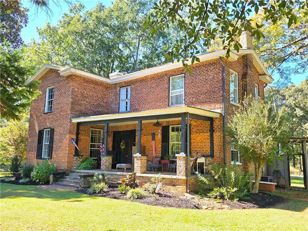 Photo 1 of Single family home for sale at 1705 Lindsey Cemetery Rd, Due West, SC 29639 | MLS# 20308594 | Listing updated on 2026-10-23