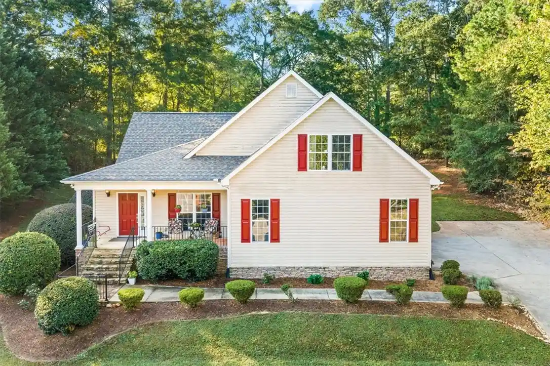 Photo 1 of Single family home for sale at 124 Honeycomb Ln, Central, SC 29630 | MLS# 20308635 | Listing updated on 2026-10-23