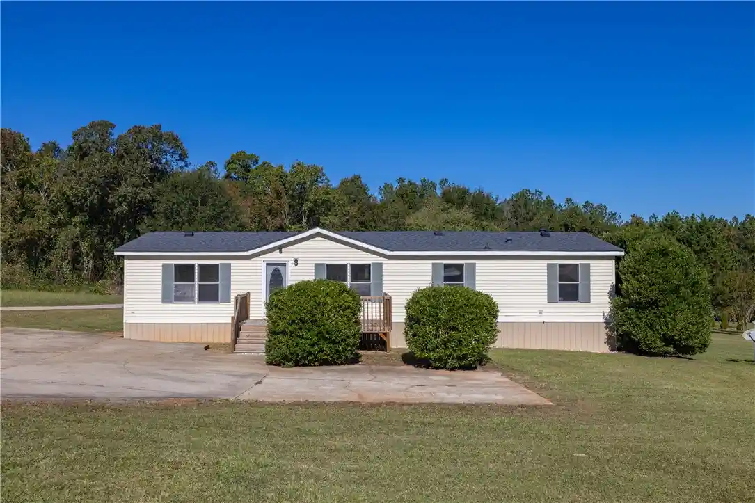 Manufactured home for sale at 588 Pruitt Rd, Seneca, SC 29678 | MLS# 20308638