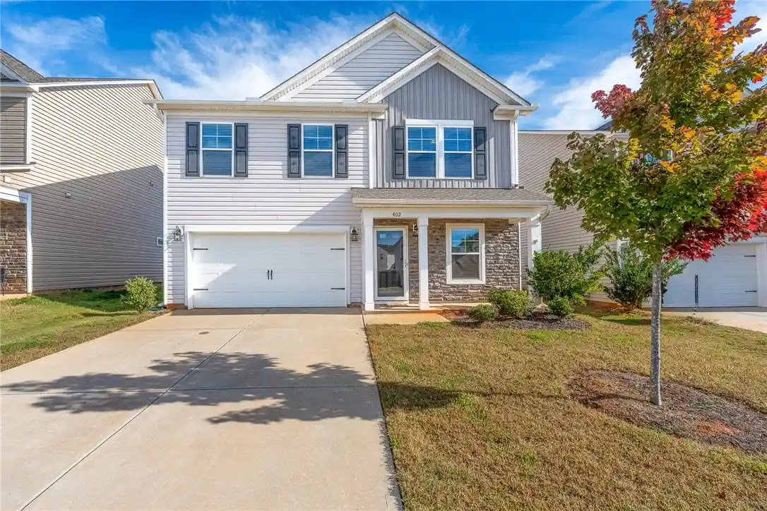 Single family home for sale at 402 Seaborn Cir, Pendleton, SC 29670 | MLS# 20308829