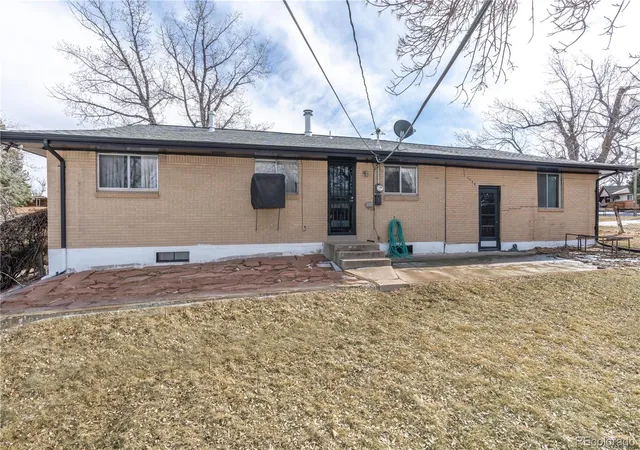 Photo 1 of Single Family Residence at 11213 W Briarwood Dr, Lakewood, CO 80226 | MLS# 3161658 | | Sold on 2023-06-26