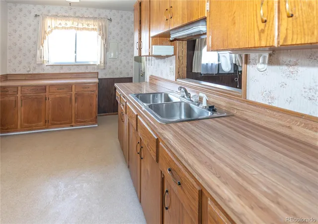 Photo 2 of Single Family Residence at 11213 W Briarwood Dr, Lakewood, CO 80226 | MLS# 3161658 | | Sold on 2023-06-26