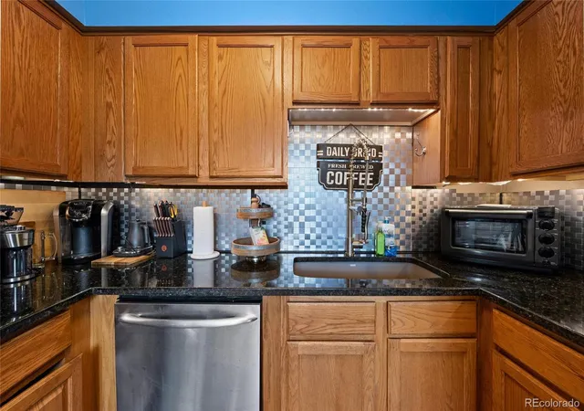 3rd image of 1350 Josephine St #401, Denver, CO 80206 | MLS# 1897750