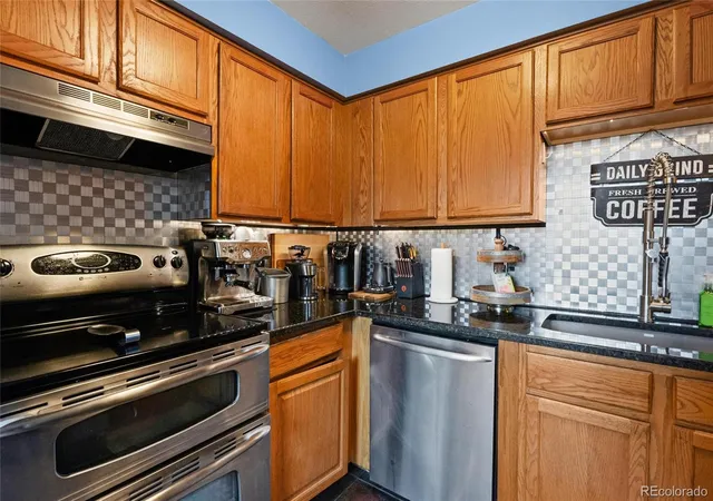 5th image of 1350 Josephine St #401, Denver, CO 80206 | MLS# 1897750