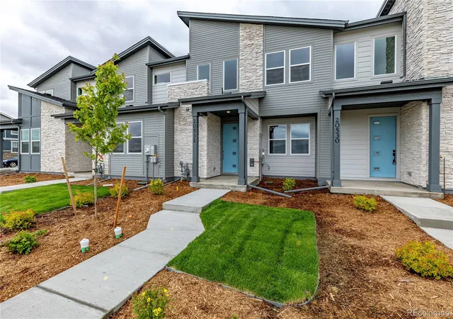 Photo 2 of Townhouse for sale at 20532 E 58th Ave, Aurora, CO 80019 | MLS# 6341925 | Listing updated on 2026-10-03