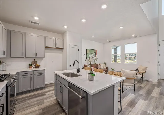 Photo 4 of Townhouse for sale at 20532 E 58th Avenue, Aurora, CO 80019 | MLS# 6341925 | Listing updated on 2026-10-03