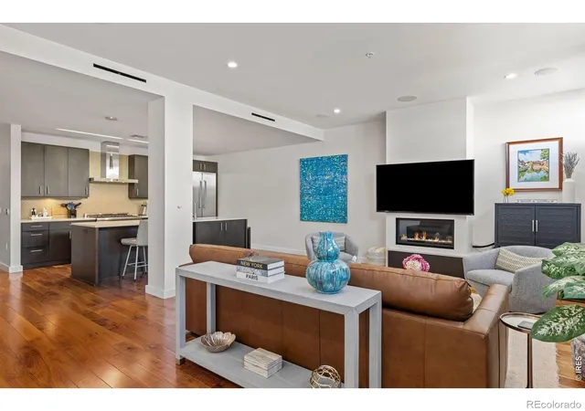 Photo 2 of Condo for sale at 1655 Walnut St #309, Boulder, CO 80302 | MLS# IR1025654 | Listing updated on 2026-10-28