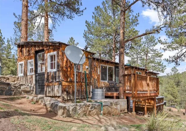 Homes for sale in Pine, CO | 15535 S Elk Creek Rd, Pine, CO 80470 | MLS# 3331309