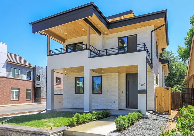 Photo 1 of Single family home for sale at 300 S Franklin St, Denver, CO 80209 | MLS# 2096461 | Listing updated on 2026-09-23