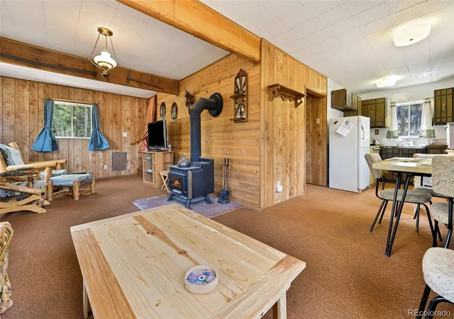 Photo 3 of Single family home for sale at 454 Eagle Rock Rd, Florissant, CO 80816 | MLS# 5804246 | Listing updated on 2026-10-14