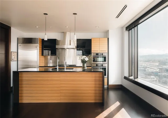 3rd image of 1133 14Th St, Denver, CO 80202