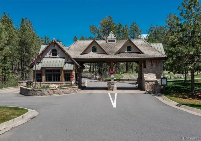 2nd image of 910 Equinox Dr, Castle Rock, CO 80108 | MLS# 7583116