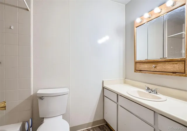 2nd image of 2215 E Geddes Ave, Centennial, CO 80122