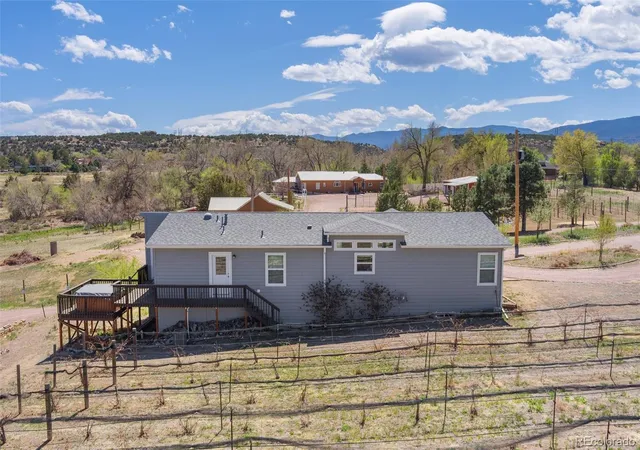 4th image of 1704 Willow St, Canon City, CO 81212 | MLS# 5036889